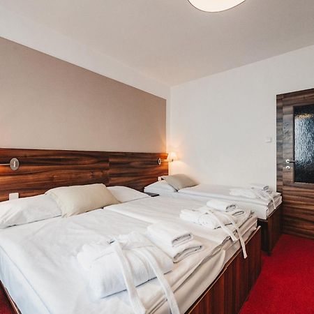 Hotel Palcat Tábor Eksteriør billede