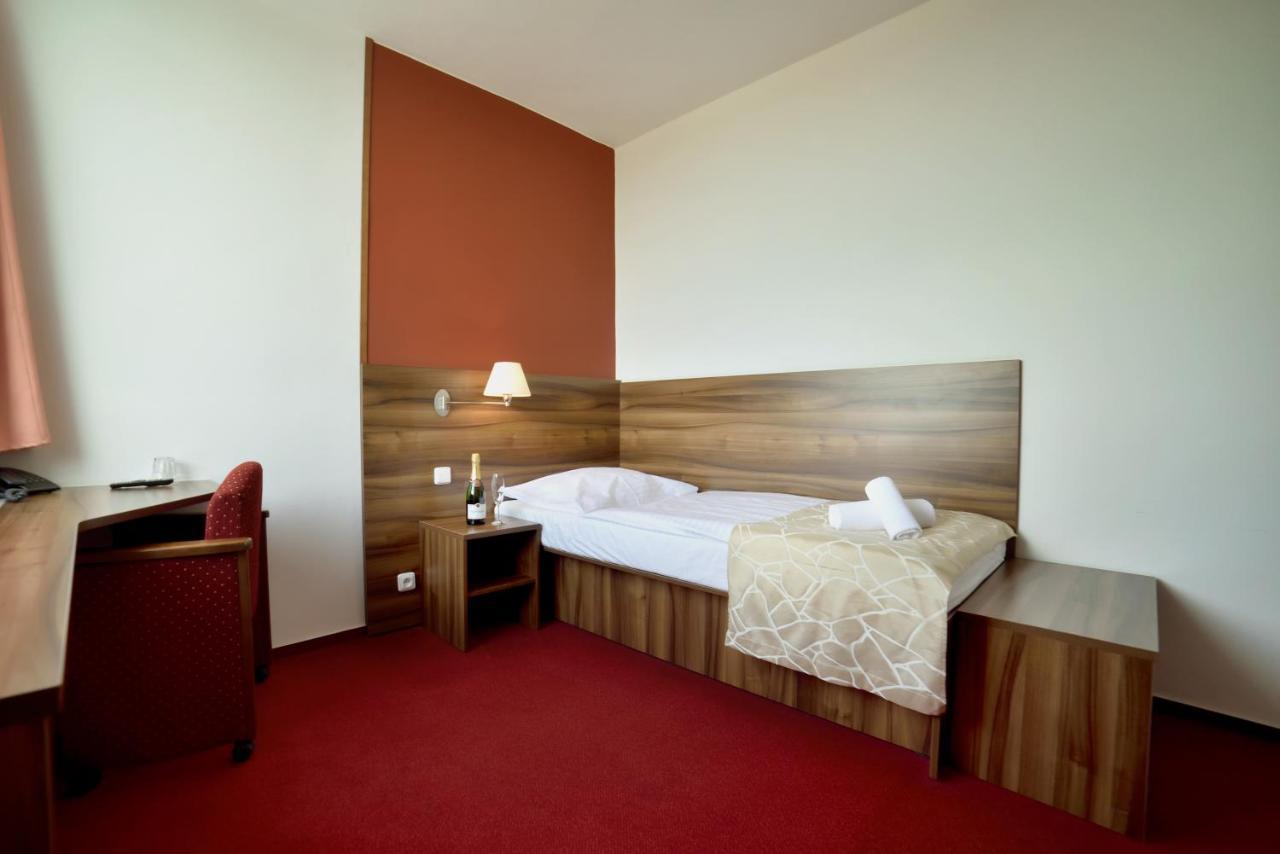 Hotel Palcat Tábor Eksteriør billede